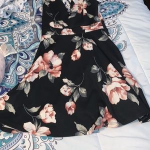 Windsor black floral dress size  small